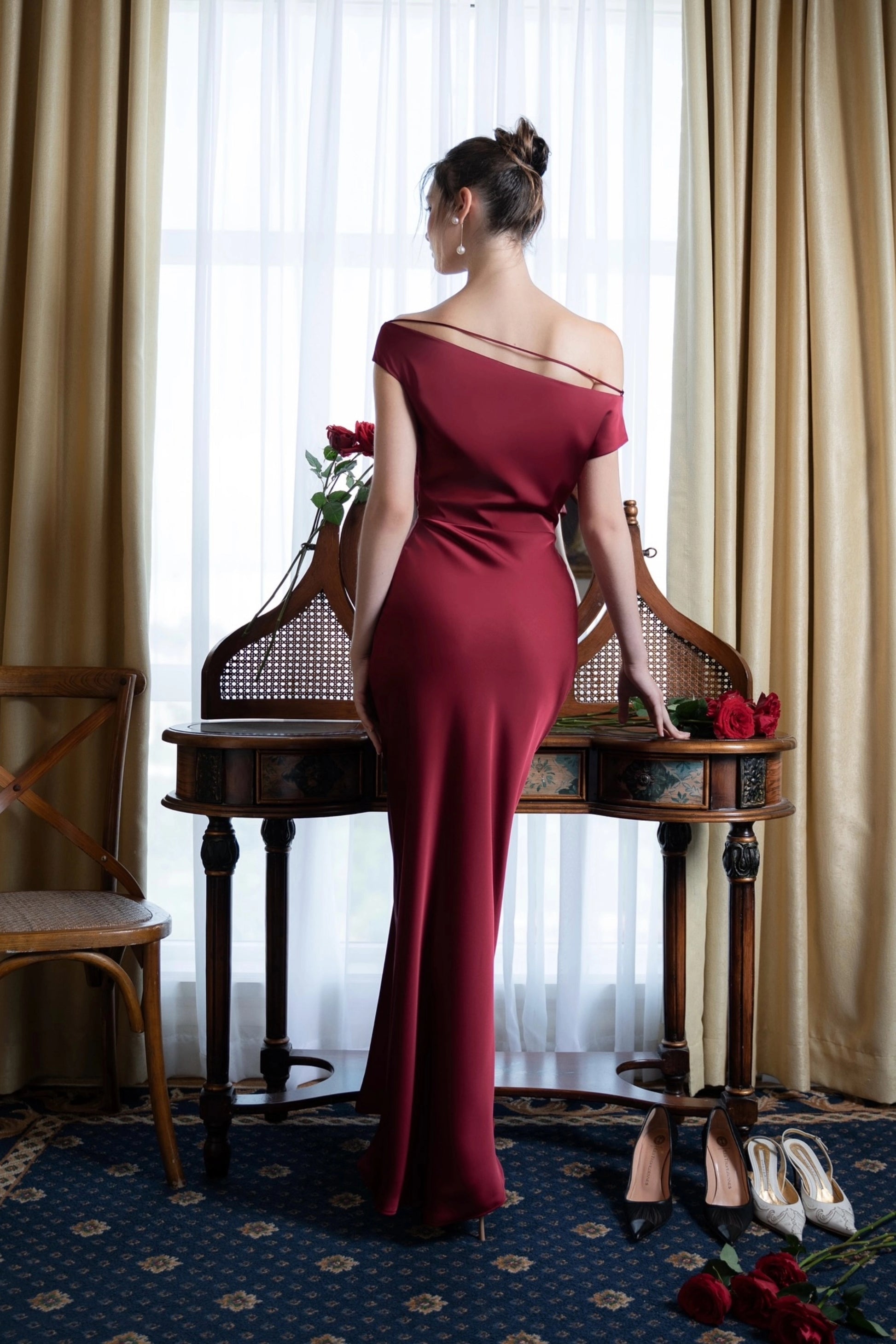 Satin Mermaid Off‑Shoulder Strap Short Sleeve Open‑Back Maxi Prom Dress