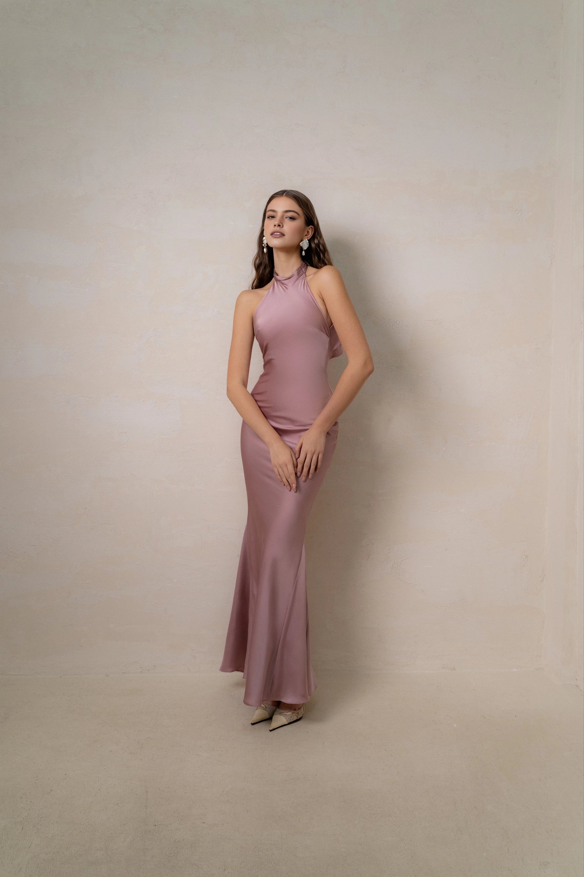 Rich Green Satin Mermaid Halter Sleeveless Draped Open‑Back Floor‑Length Prom Dress