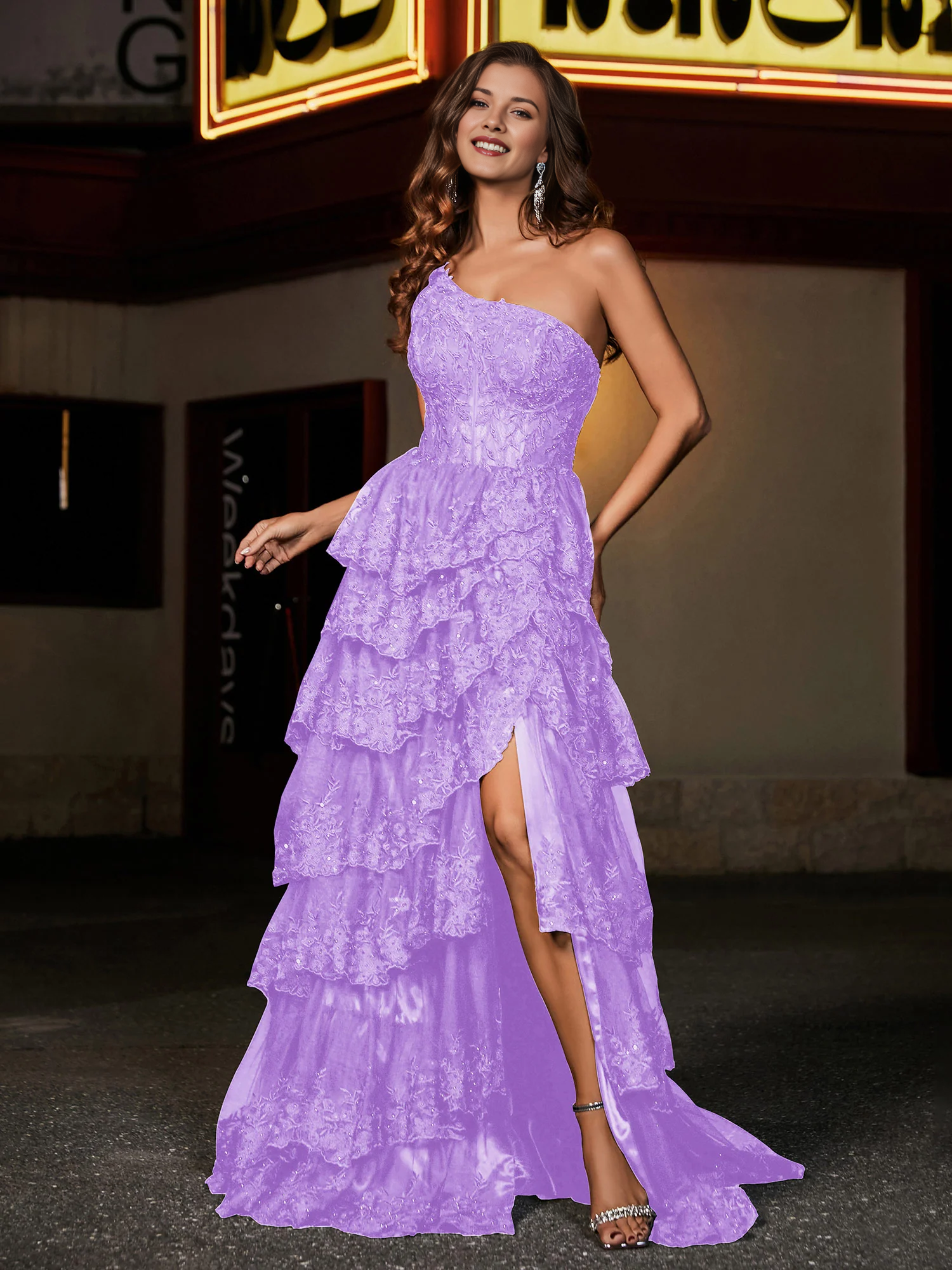 Vestido de noche de tul y encaje con un hombro y volantes, con abertura alta - Vestido formal de fiesta de graduación y para invitadas de boda con cuentas