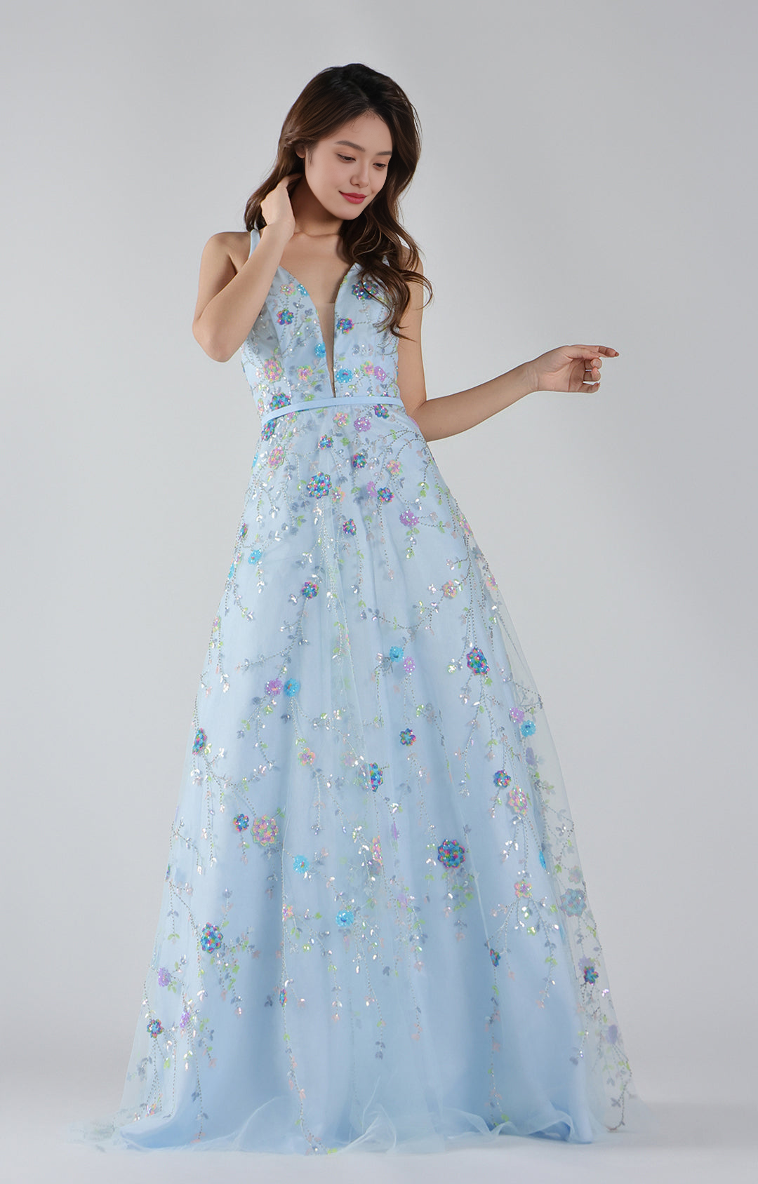 Vestidos de Noche con Cuello en V, Tirantes Finos, Espalda con Cordones, Lentejuelas Florales y Largo hasta el Suelo con Corte en A
