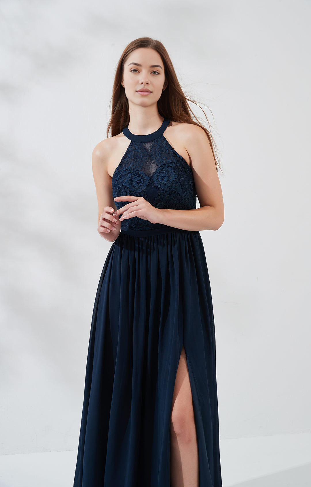 Elegant A-Line Halter Neck Sleeveless Open Back Bridesmaid Dresses Chiffon Lace Floor-length Wedding Guest Dresses