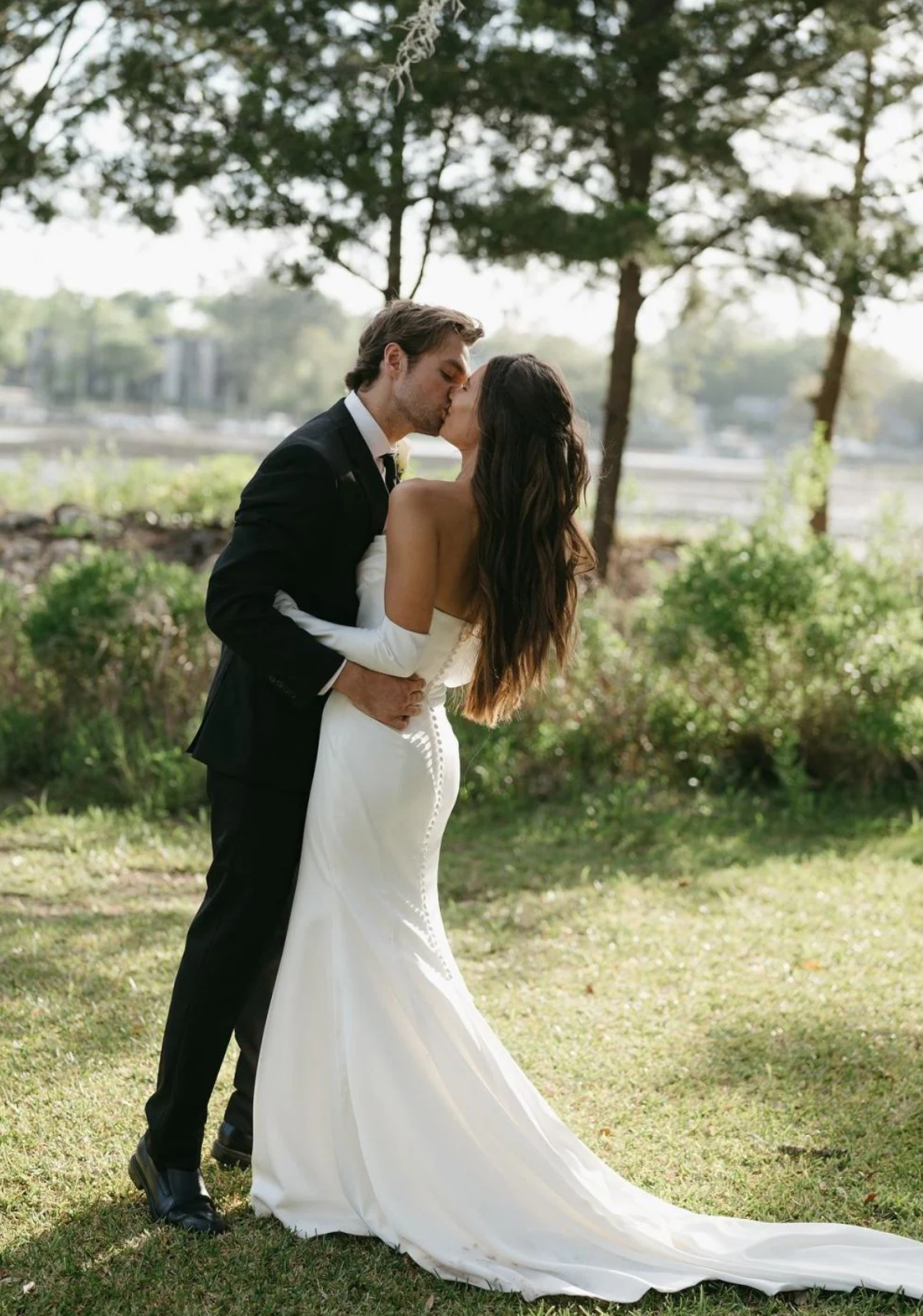 Classic Mermaid Strapless Satin Charmeuse Solid White Bridal Gown Wedding Dress with Sweep Train