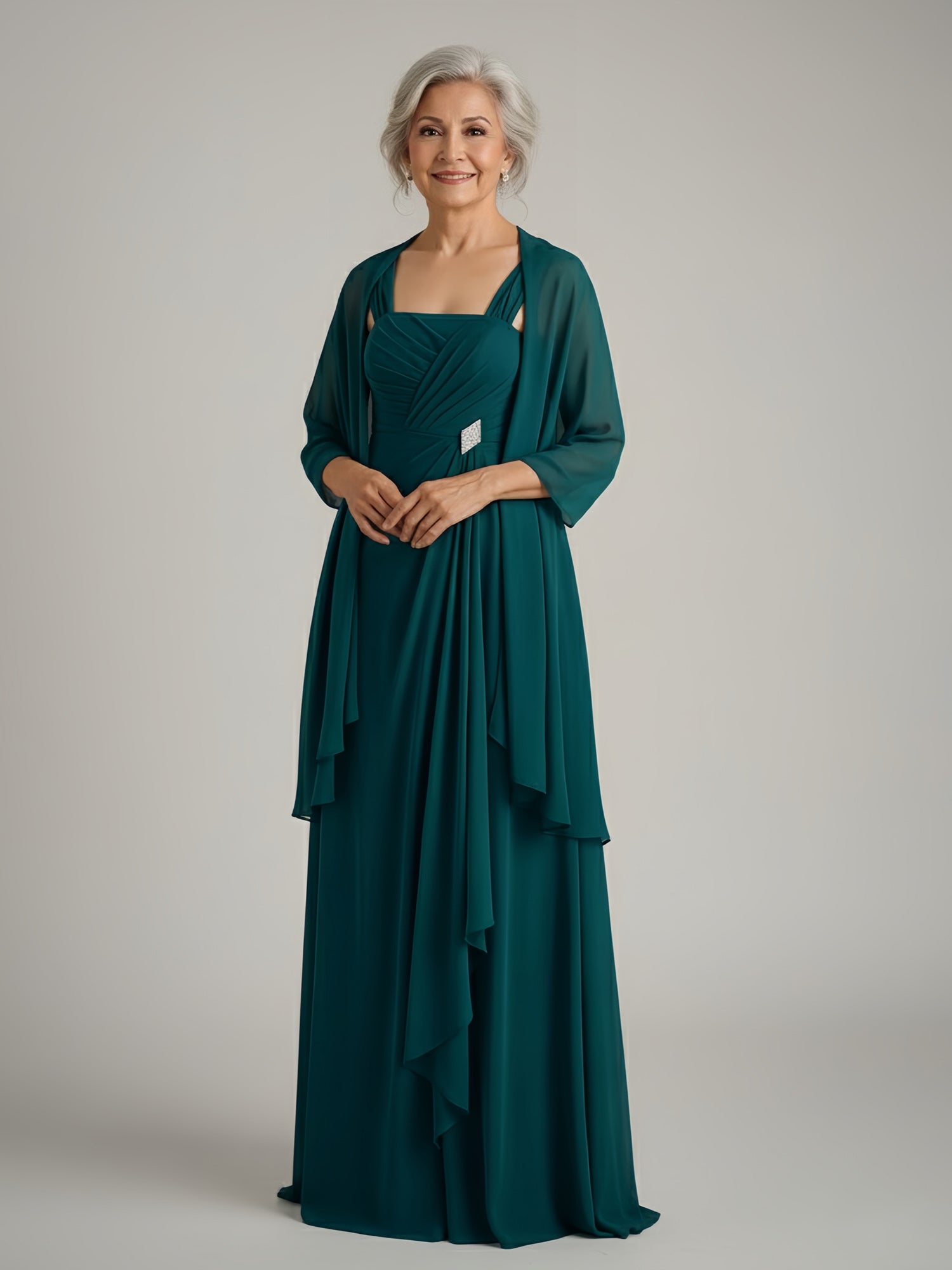 Elegant Emerald Green Mother of the Bride Dress - Two-Piece Set with Chiffon Jacket, Beaded Detail, Floor-Length Gown