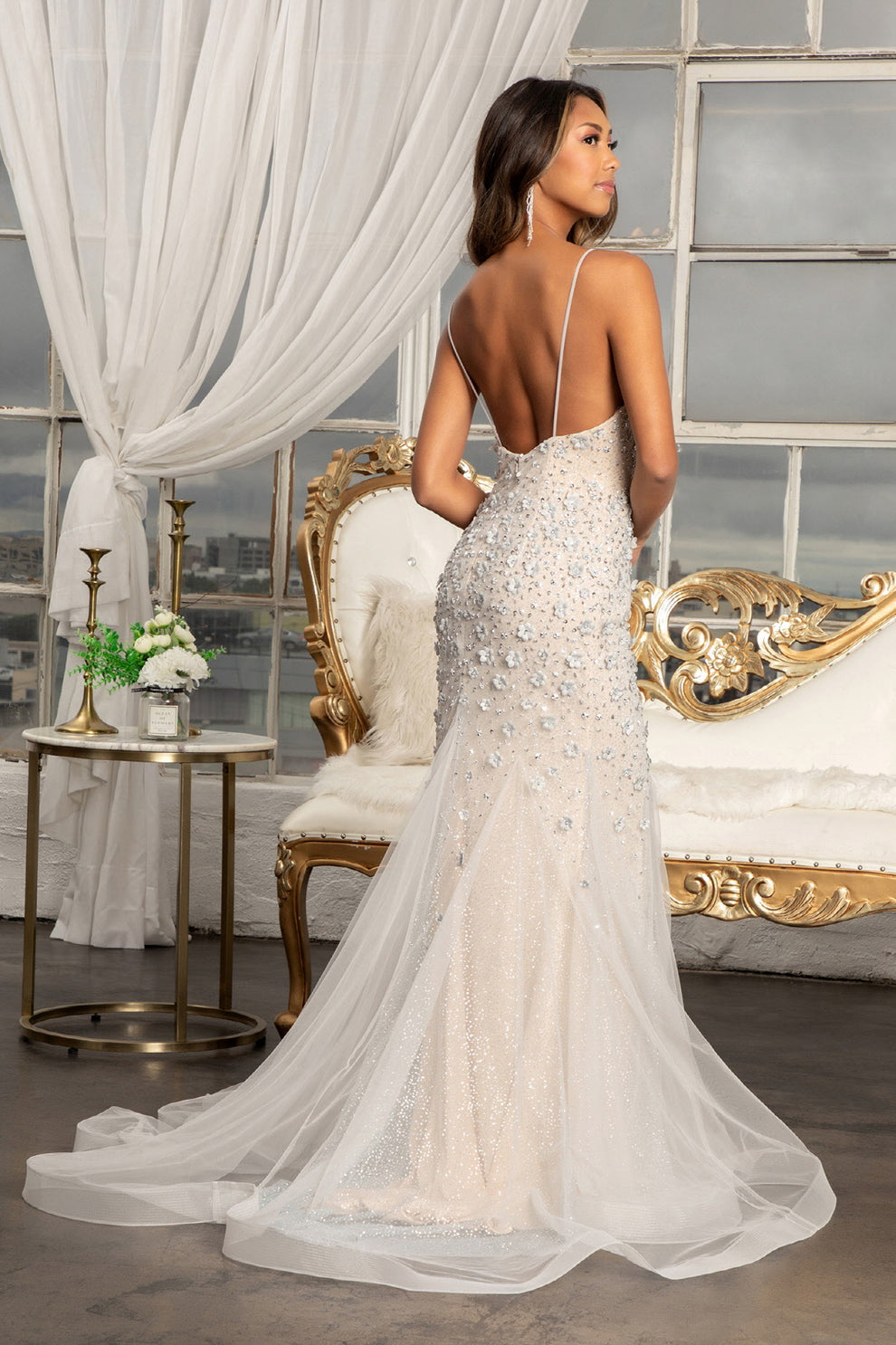 Vestido de Noche Sirena 3D Floral con Tirantes Finos y Escote en V, Tul Brillante y Cola, para Invitada de Boda y Gala