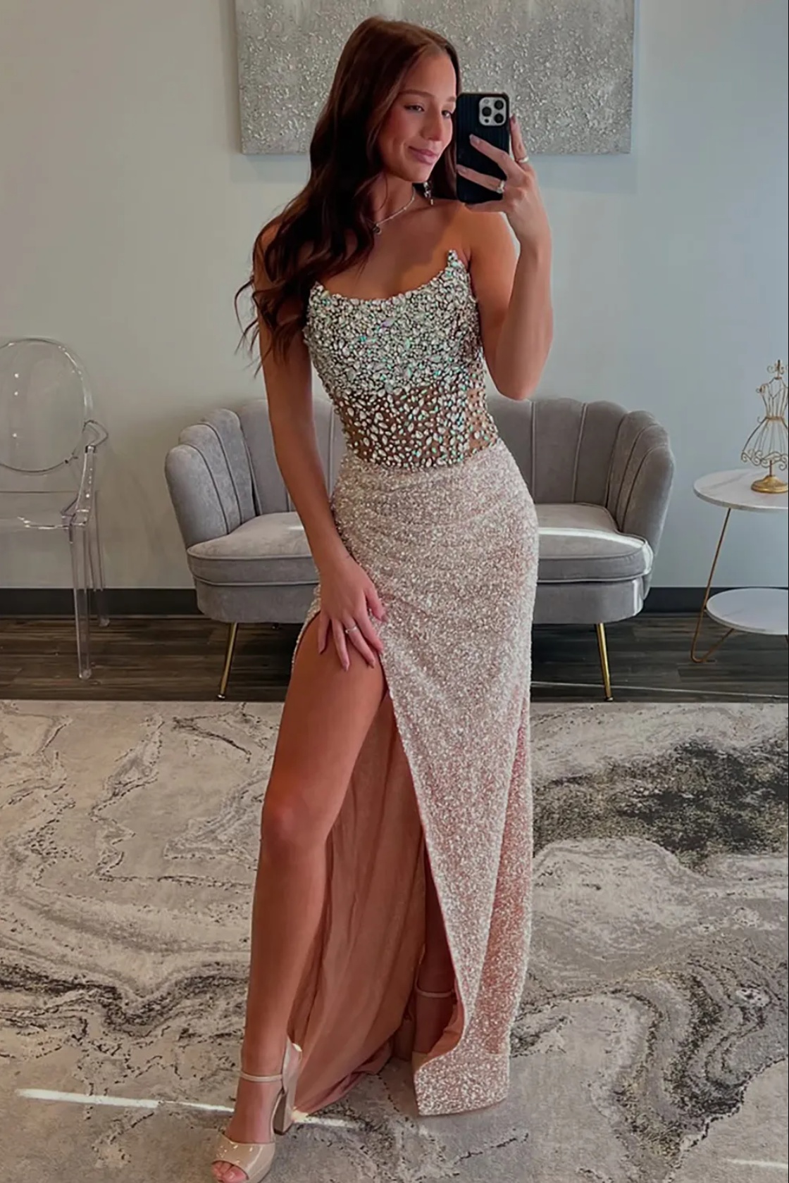 Vestido de Noche Formal de Corsé con Lentejuelas, Abalorios, Corte Sirena, sin Tirantes y Abertura Alta