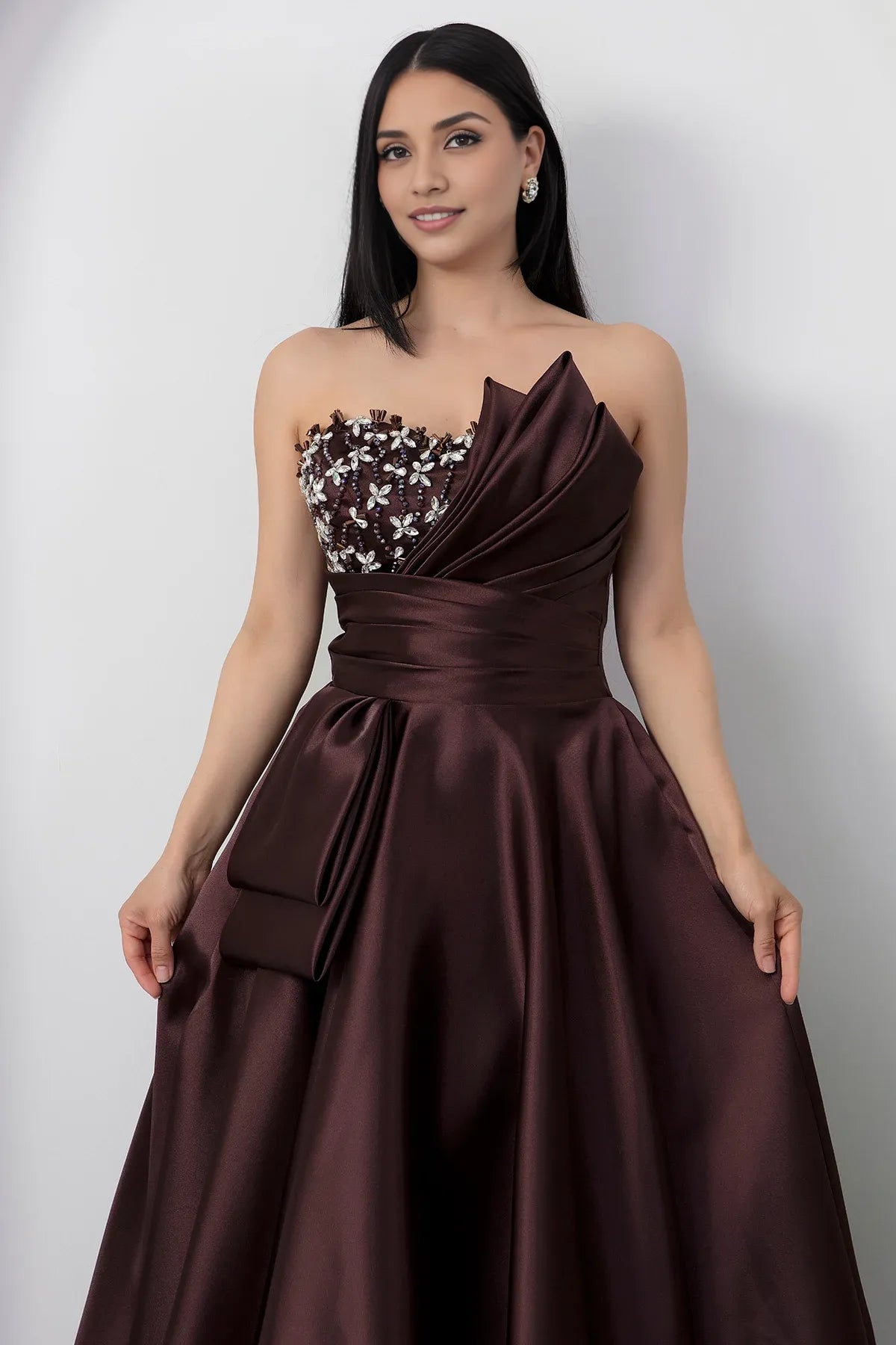 Statement A-Line Strapless Satin Evening Dress Prom Gown with Embellished Bust