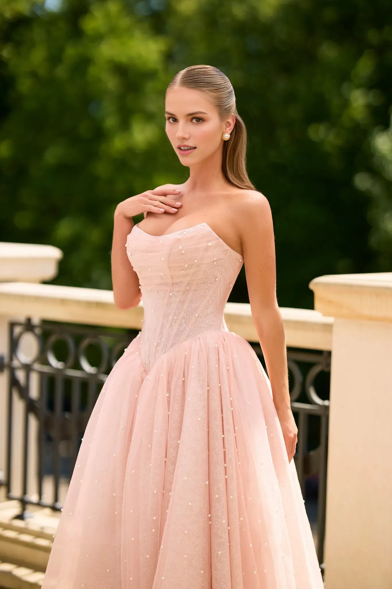Romantic A-Line Strapless Straight Ruched Boned Corset Cocktail Dress Pearl Embellished Tulle Midi Prom Gown