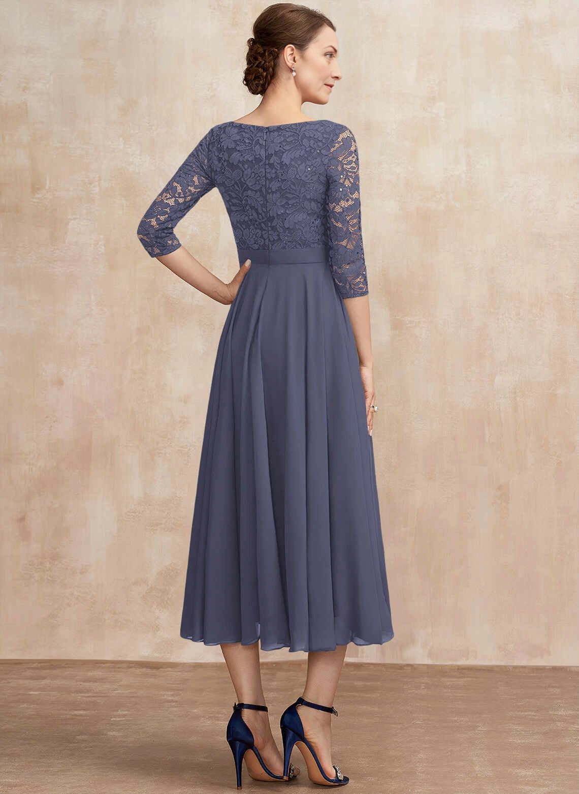 Modest A‑Line Bateau‑Neck Elbow‑Sleeve Zip‑Back Midi Mother Of The Bride Dress