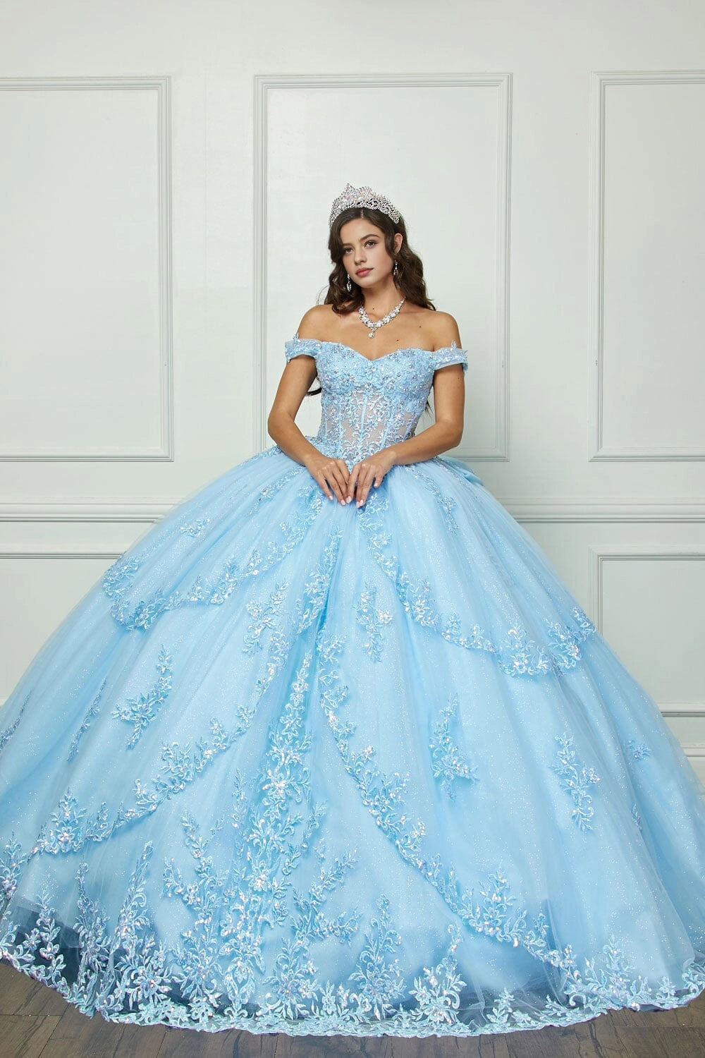 Elegant Ball Gown Sweetheart Off‑Shoulder Corset Back Court Train Quinceanera Dress