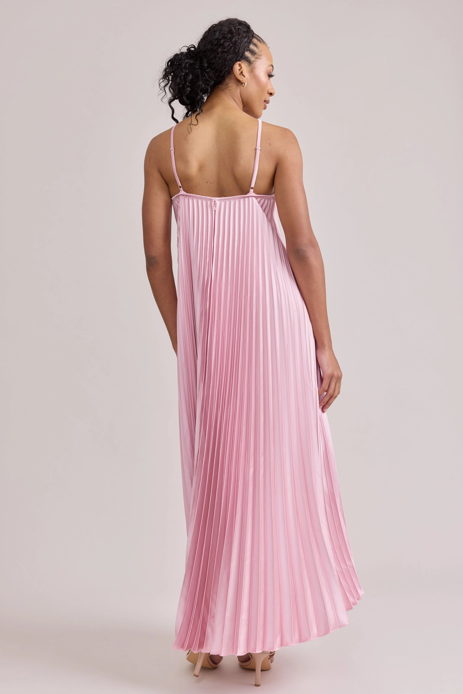Pink A Line Halter Sleeveless Open Back Midi Bridesmaid Dress Vedress