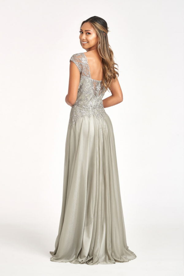 Elegant Lace & Chiffon A-Line Gown Sheer Cap Sleeve Crew Neck Beaded Embroidery Mother of the Bride & Evening Dress