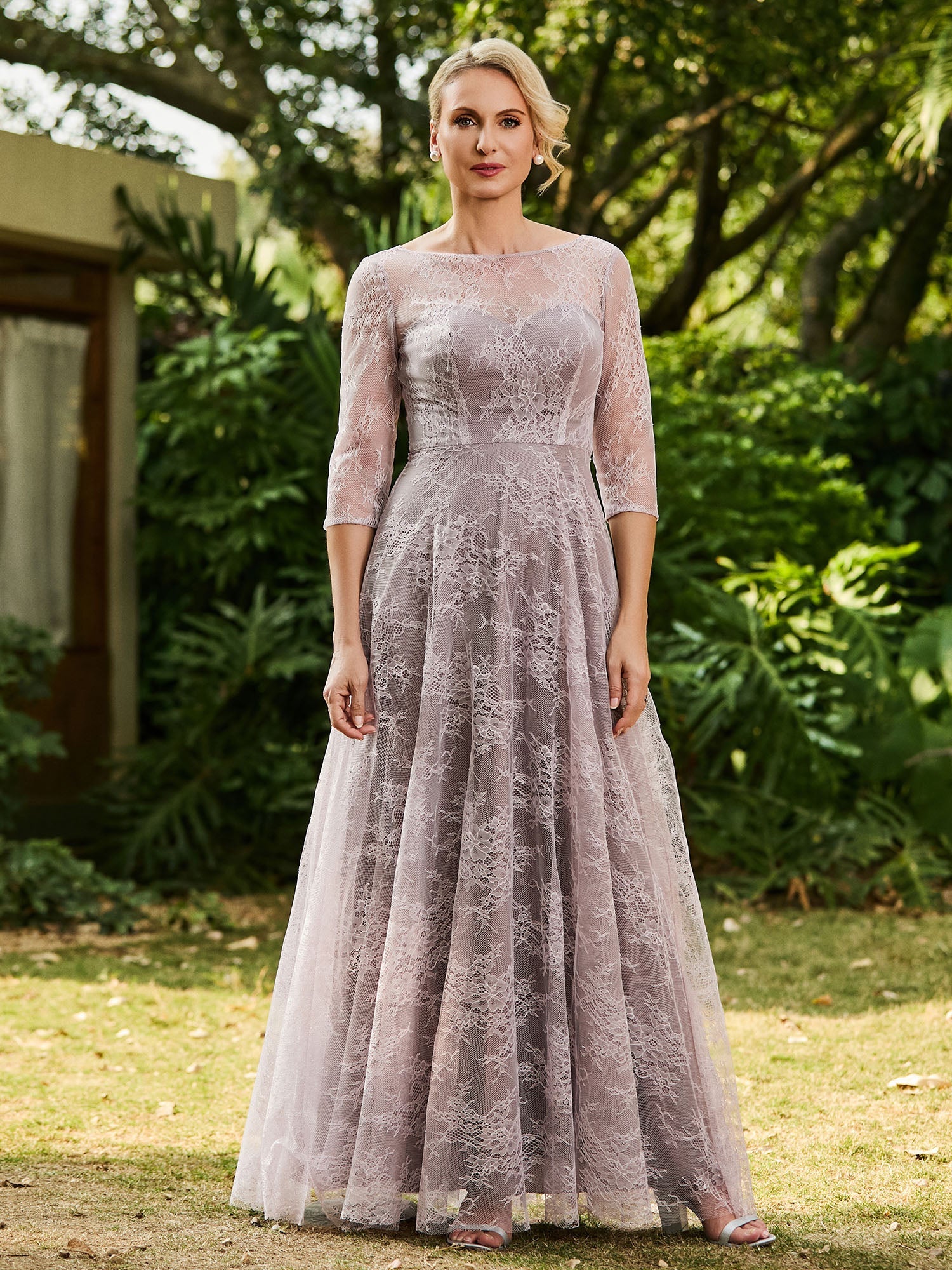 Elegant Dusty Lilac Lace Mother of the Bride Dress - 3/4 Sleeve A-Line Formal Evening Gown