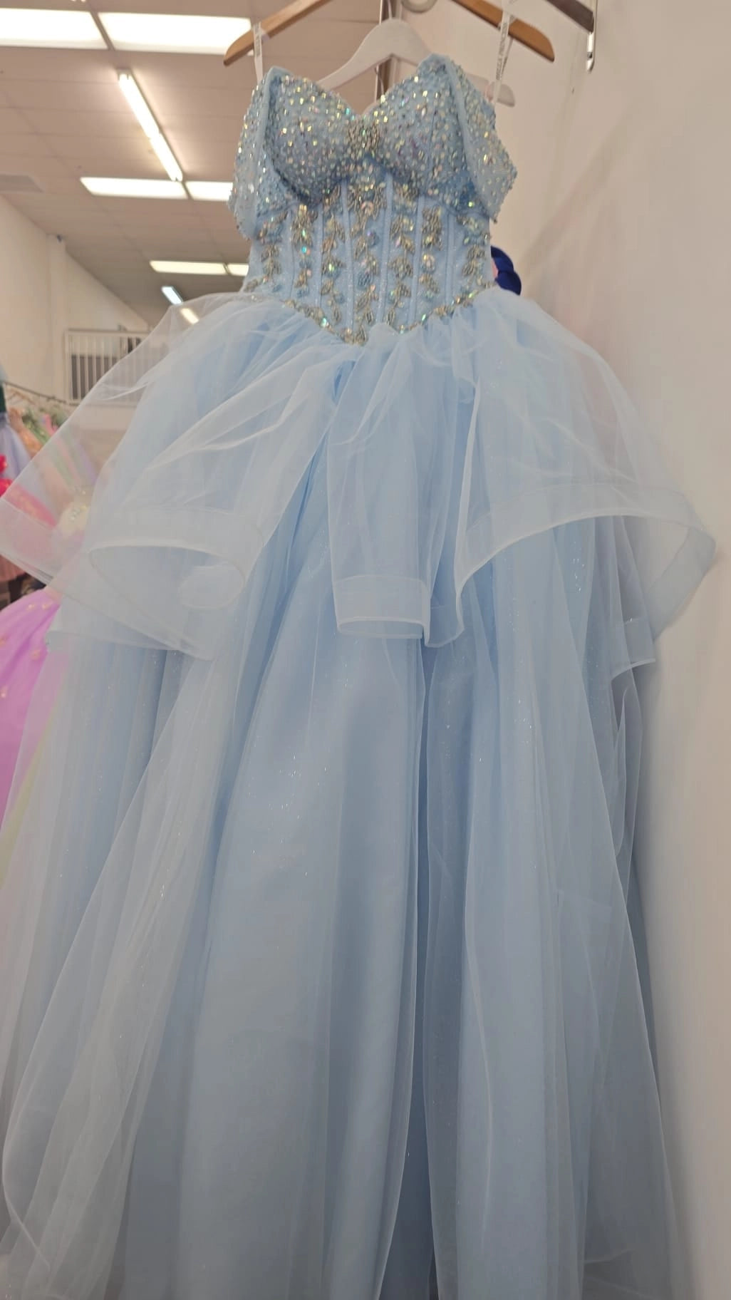 Fairy‑tale Ball Gown Sweetheart Off‑Shoulder Corset Back Chapel Train Quinceanera Dress