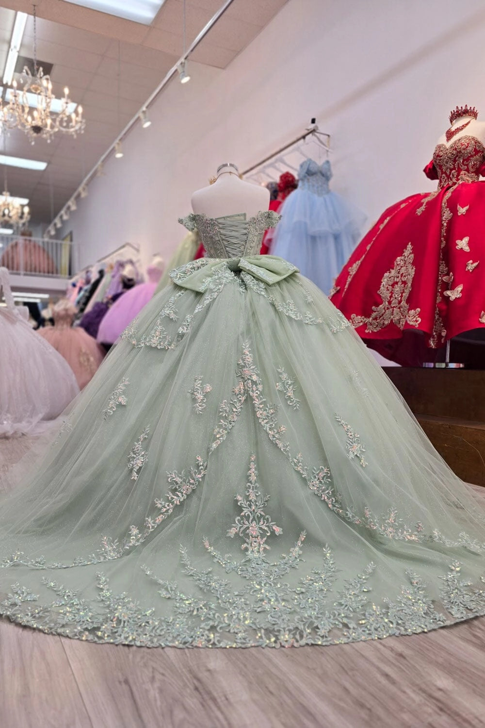 Elegant Ball Gown Sweetheart Off‑Shoulder Corset Back Court Train Quinceanera Dress