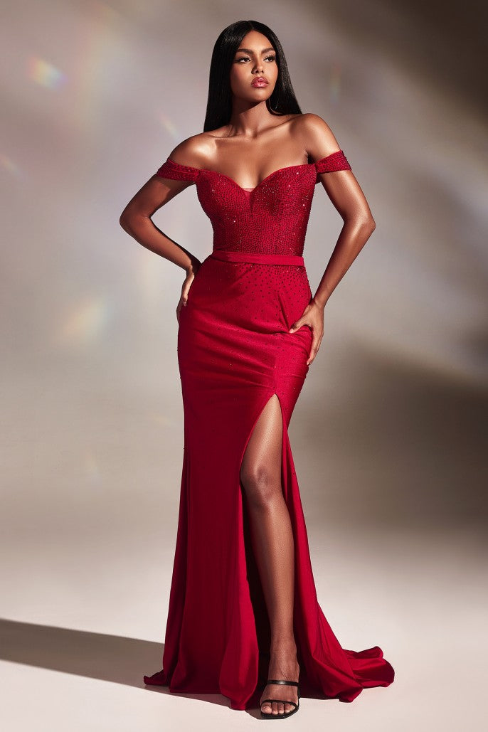 Vestido de noche de sirena con cuentas, escote corazón sin hombros, corpiño fruncido y abertura alta, ideal para baile de graduación y como vestido de invitada de boda