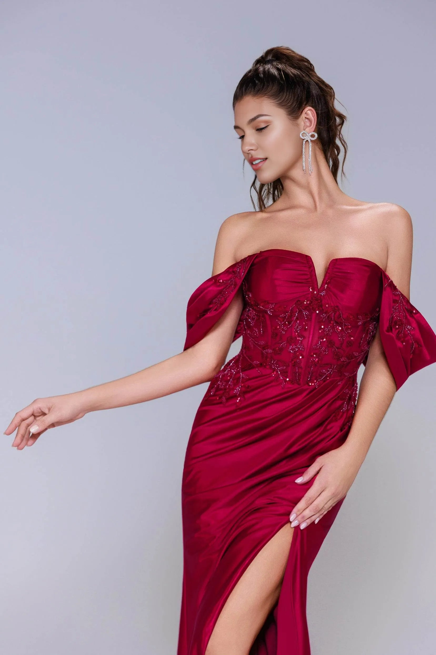 Polished Sheath Off-Shoulder Satin Appliqué Sweep-Brush Train Evening Gown with Slit