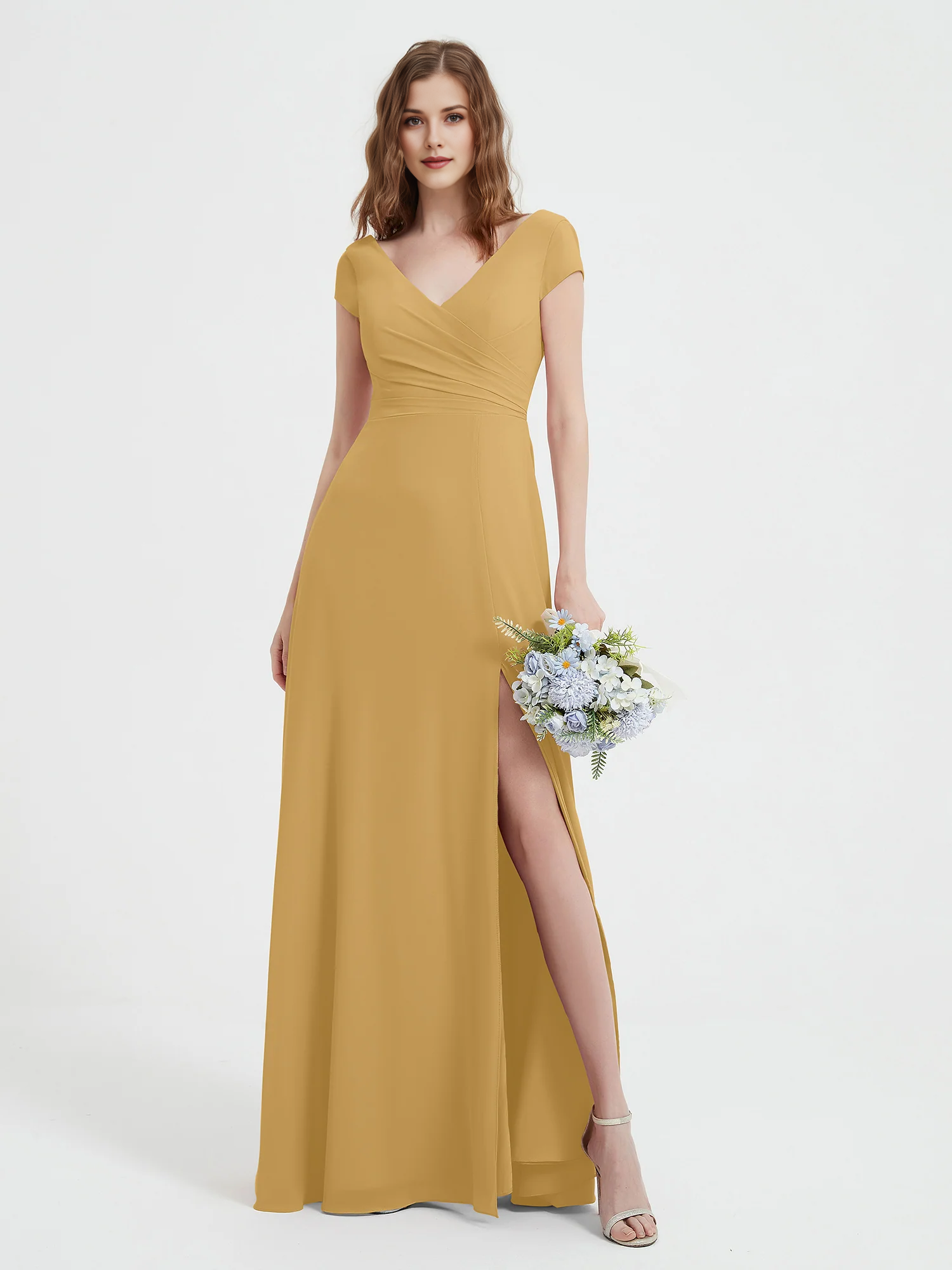 Vestido largo de noche de gasa para damas de honor con cuello en V, manga casquillo, cintura cruzada y abertura alta