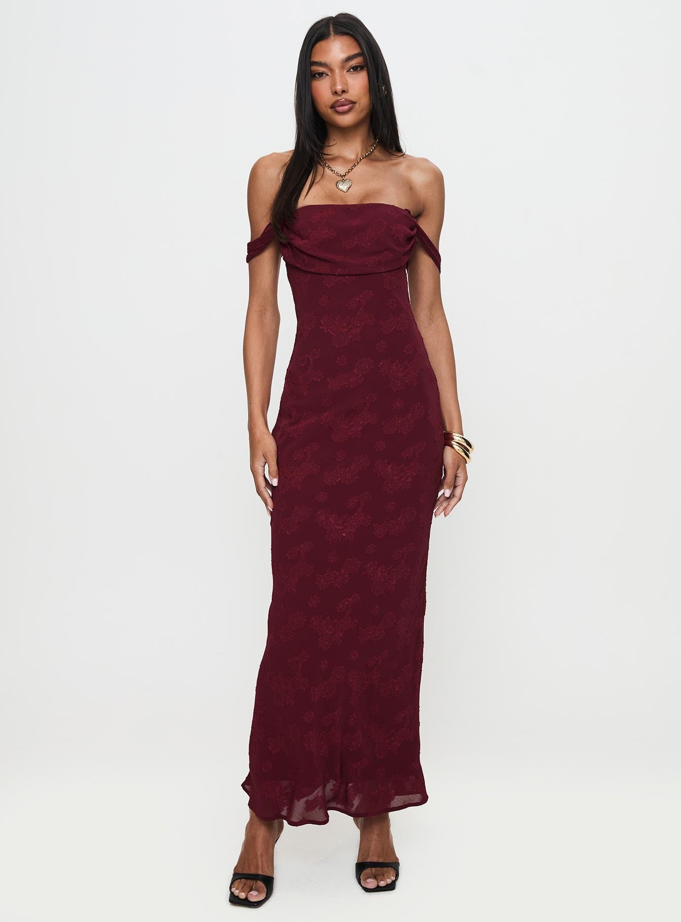 Elegant Red Off Shoulder Satin Maxi Dress – Formal Evening Gown for Weddings, Prom & Special Occasions