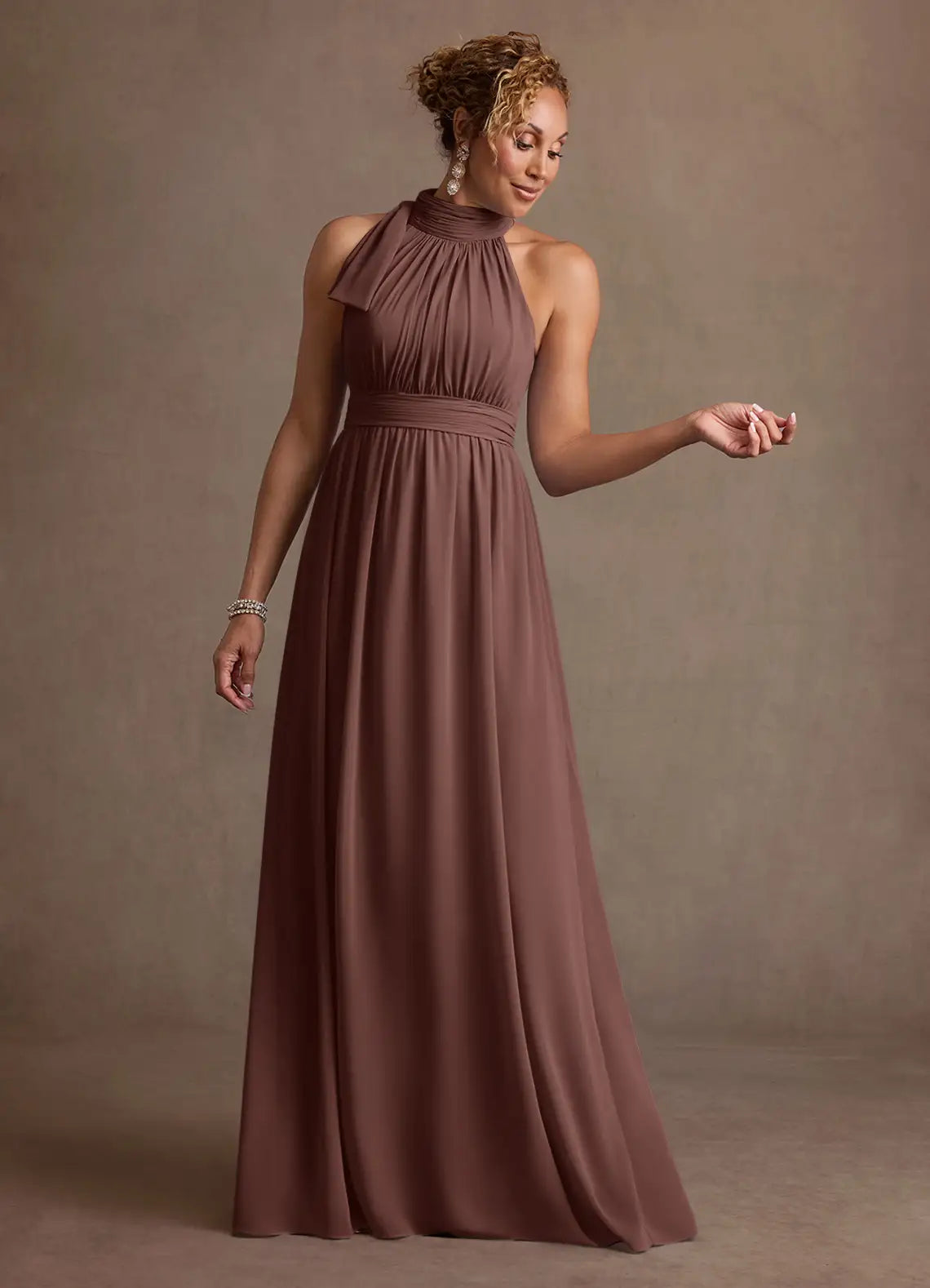 Sophisticated A-line Halter-neck Sleeveless Chiffon Floor-length Ruched-bodice Bow-neck Evening Gown