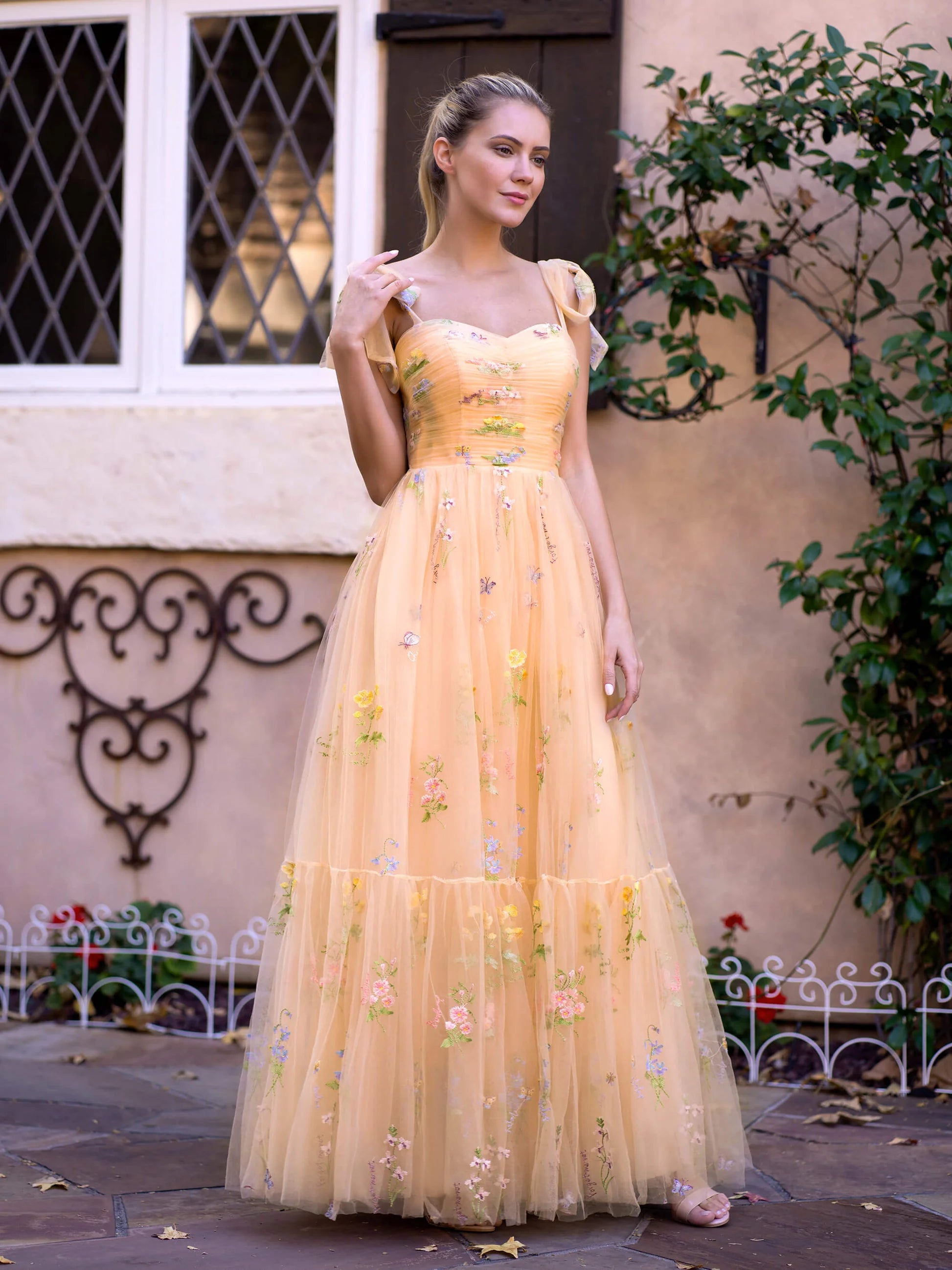Elegant Tulle A-Line Cold Shoulder Floral Tulle Embroidery Prom Dress