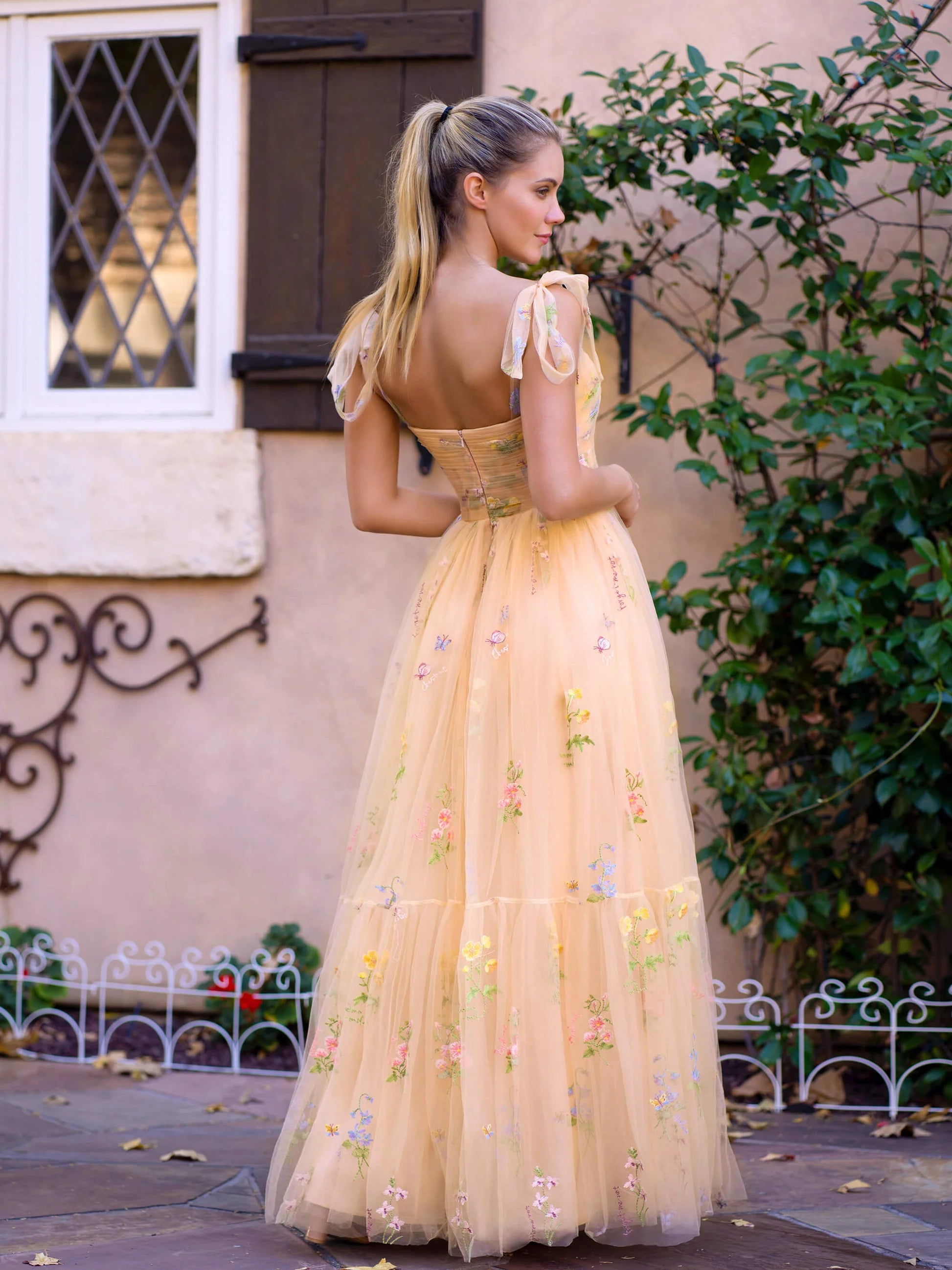 Elegant Tulle A-Line Cold Shoulder Floral Tulle Embroidery Prom Dress