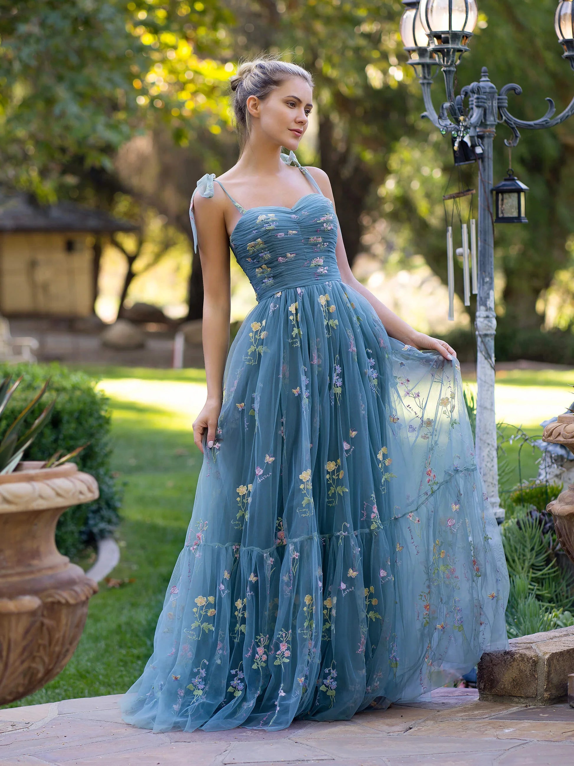 Elegant Tulle A-Line Cold Shoulder Floral Tulle Embroidery Prom Dress