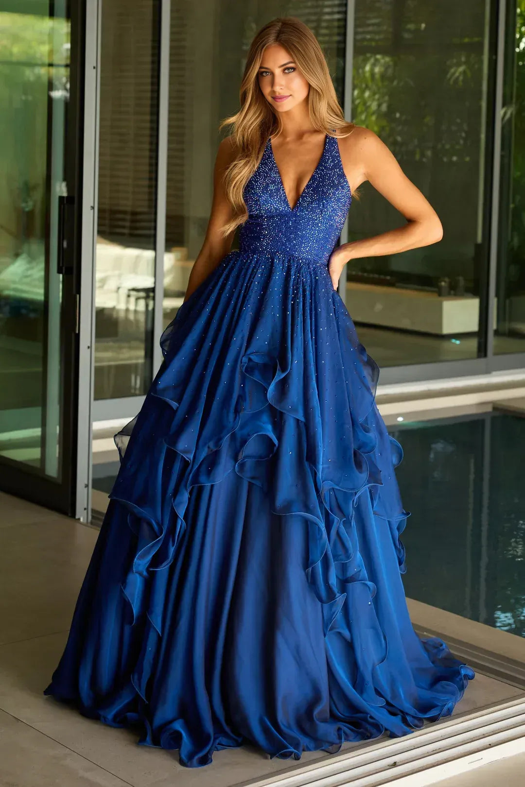 A-Line Halter Neck Sleeveless Chiffon Floor-Length Ruffle Evening Dress
