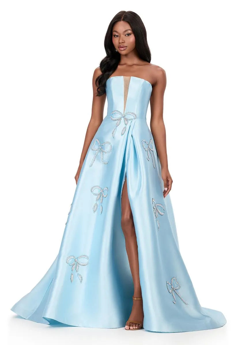 Elegante Vestido de Fiesta Largo con Abalorios y Lazo de Satén sin Tirantes Corte Princesa con Falda Acampanada