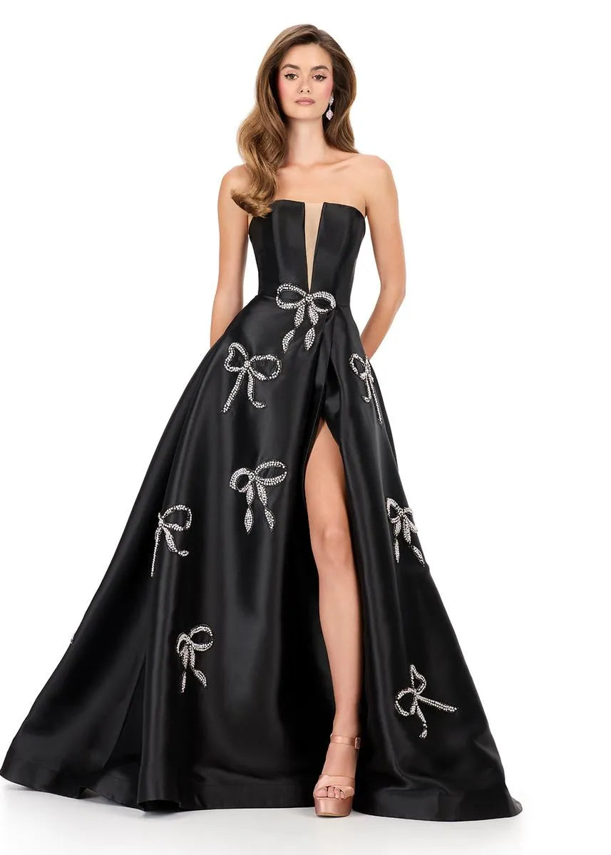 Elegante Vestido de Fiesta Largo con Abalorios y Lazo de Satén sin Tirantes Corte Princesa con Falda Acampanada