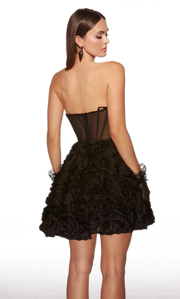 A-Line Strapless Sleeveless Mesh Organza Homecoming Dress3D-Floral Mini Cocktail Dress