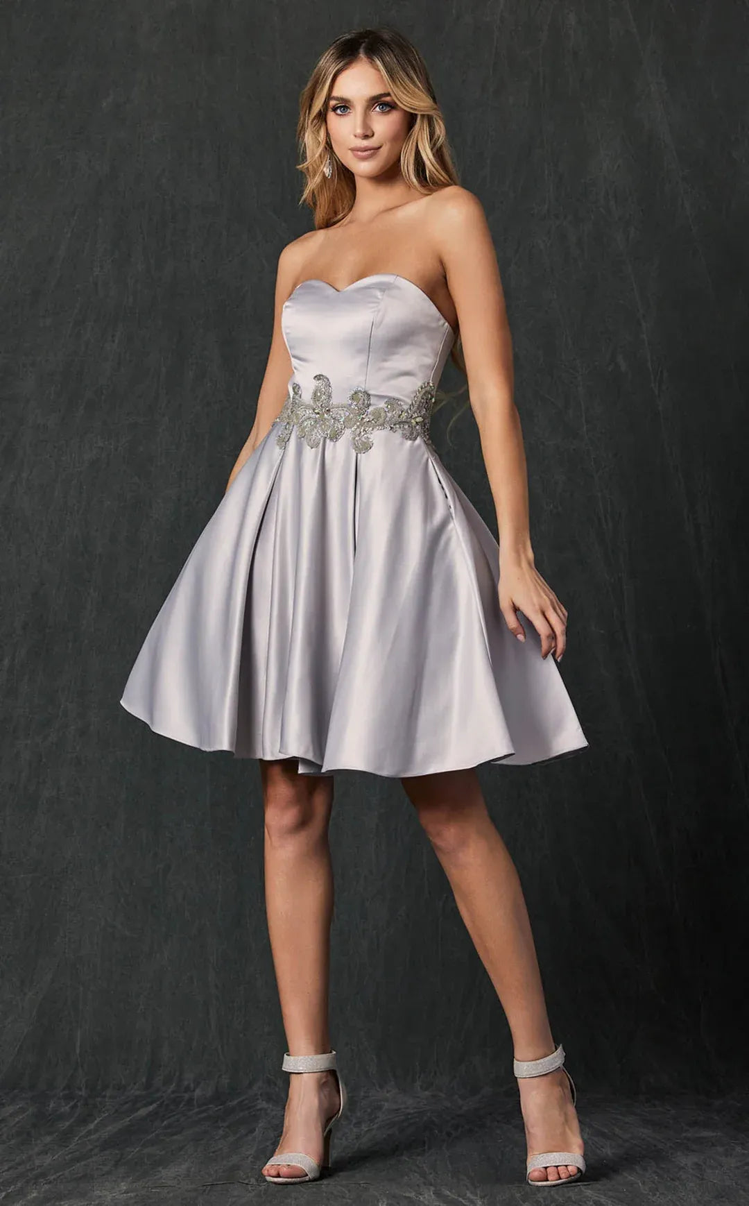 A-Line Strapless Sweetheart Neck Sleeveless Satin Short Homecoming Dress