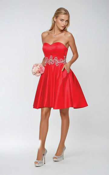 A-Line Strapless Sweetheart Neck Sleeveless Satin Short Homecoming Dress