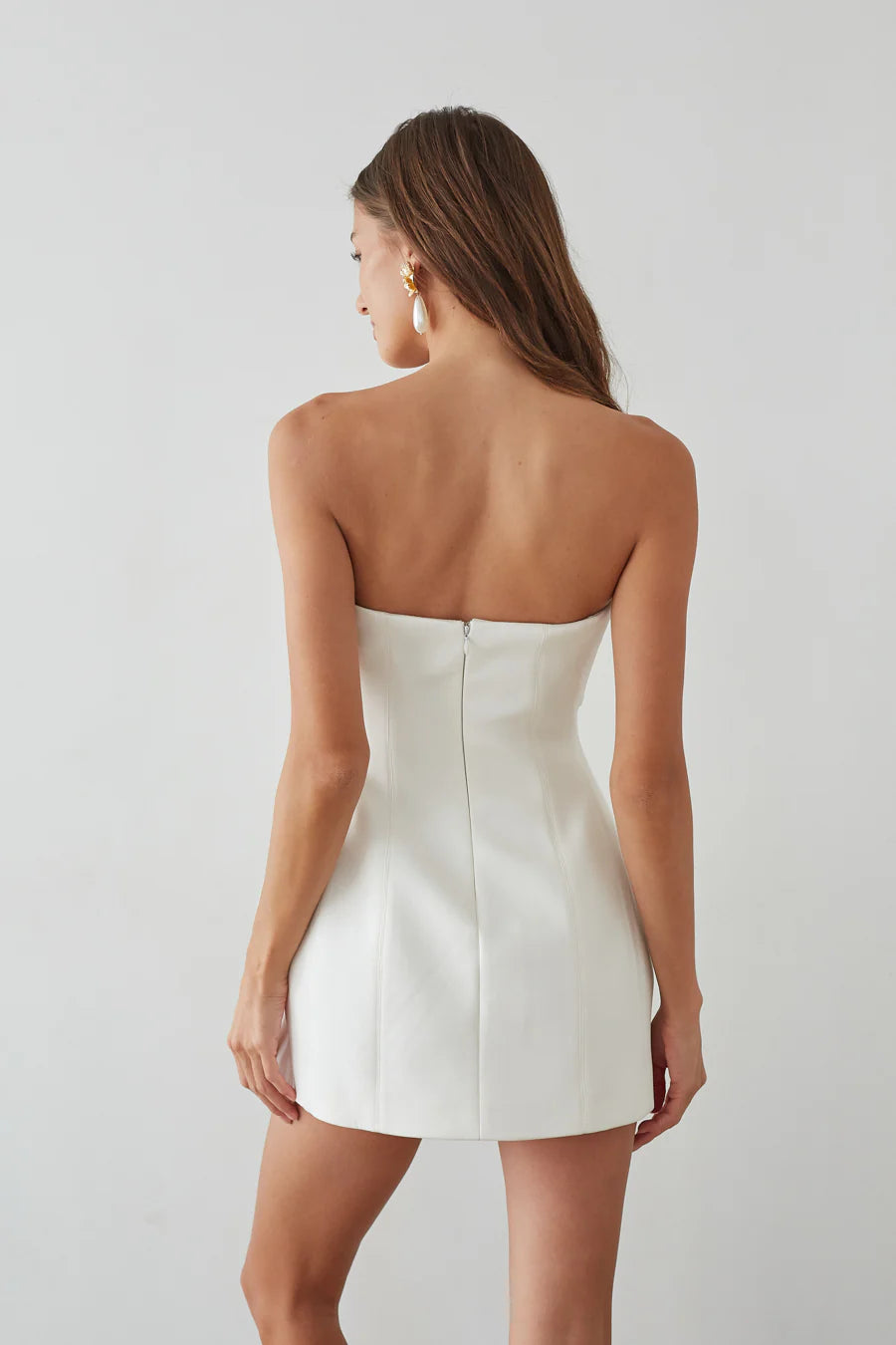 A-Line Strapless Twist Front Bubble Homecoming Dress Mini Cocktail Dress
