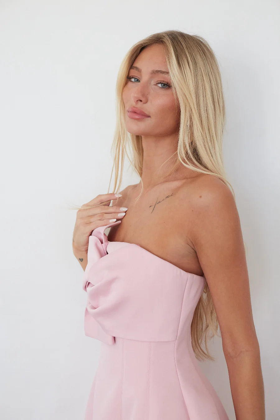A-Line Strapless Twist Front Bubble Homecoming Dress Mini Cocktail Dress