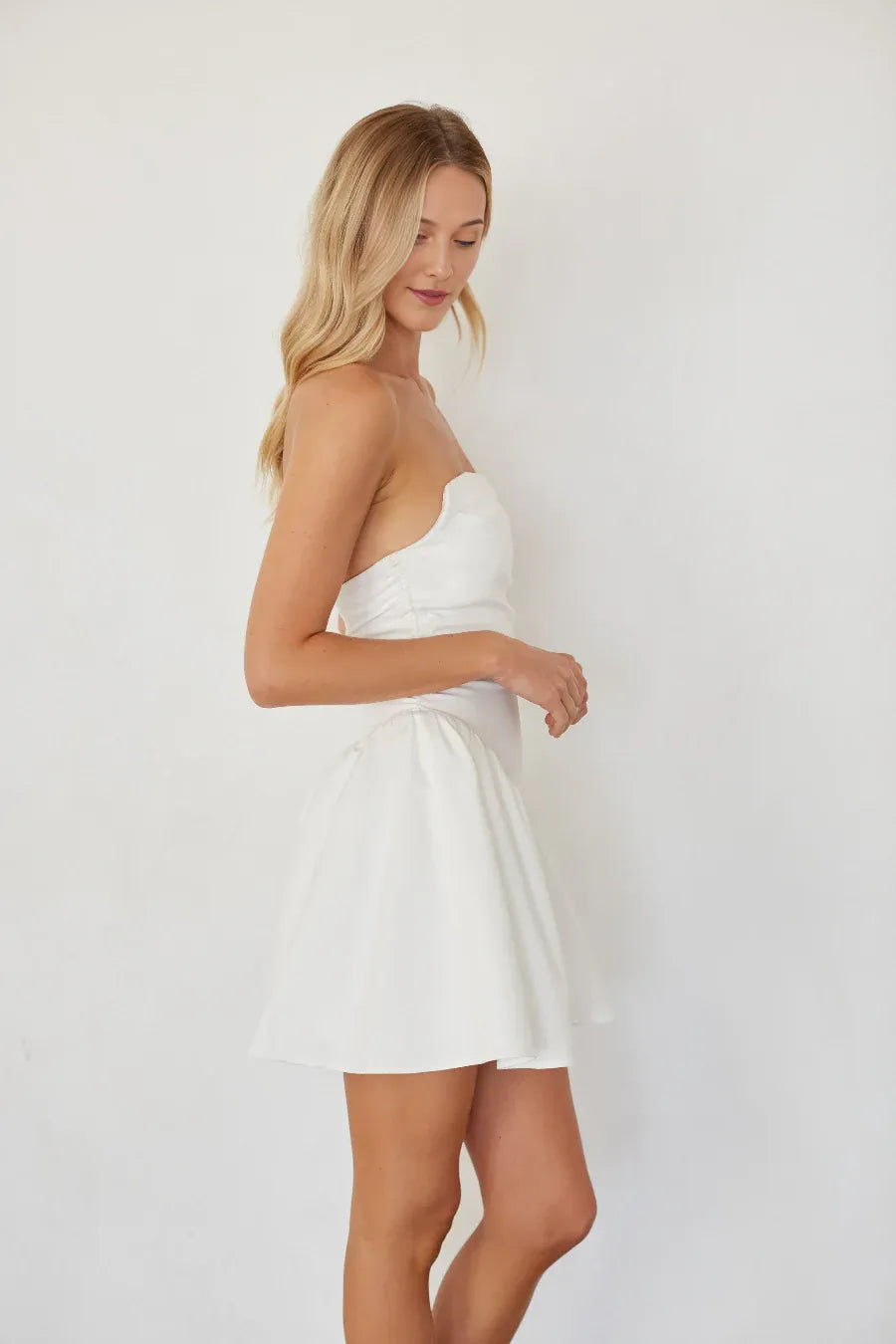 A-Line Strapless Tube Neck Crepe Ruched Flounce Homecoming Dress