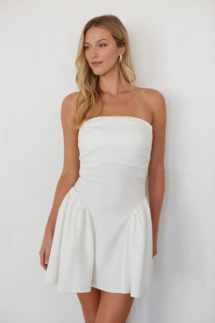 A-Line Strapless Tube Neck Crepe Ruched Flounce Homecoming Dress