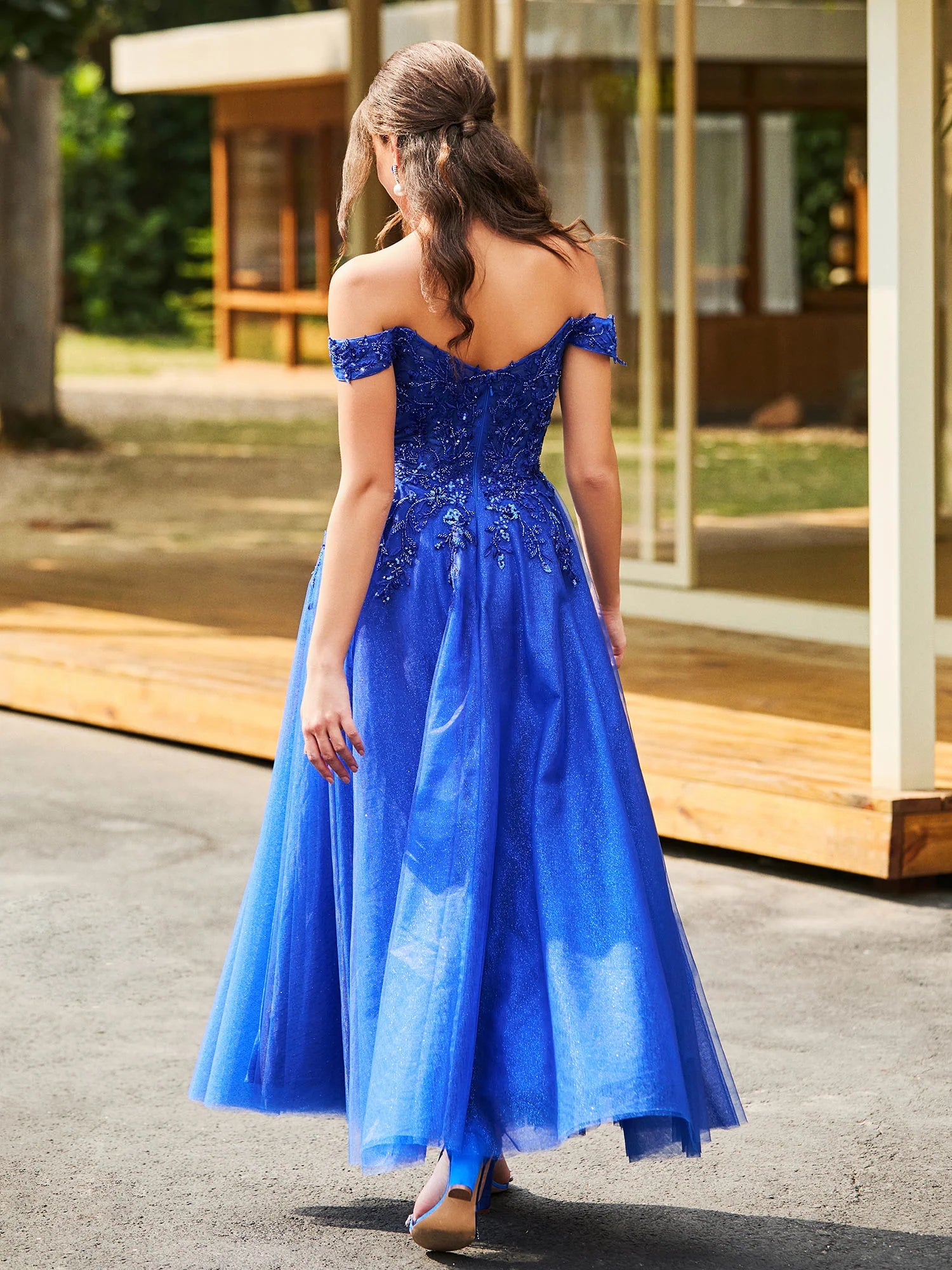 A-Line Sweetheart Off-the-Shoulder Short Sleeve Tulle Lace Applique Tea-Length Formal Prom Dress