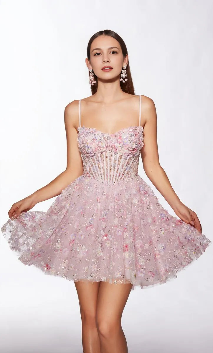 A-Line Sweetheart Tulle Corset Floral Appliqué Mini Homecoming Dress