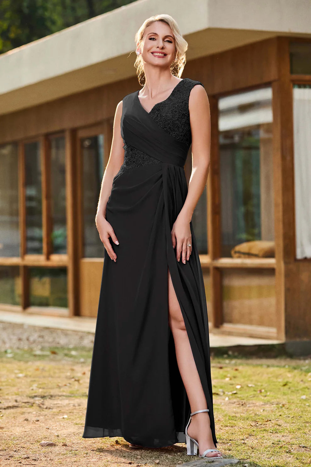 Pleated Lace Chiffon A-Line V-Neck Mother of the Bride Dress Floor-Length Gown with Slit