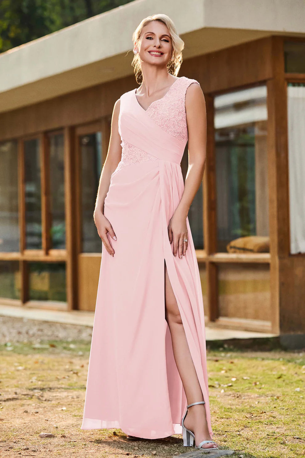 Pleated Lace Chiffon A-Line V-Neck Mother of the Bride Dress Floor-Length Gown with Slit