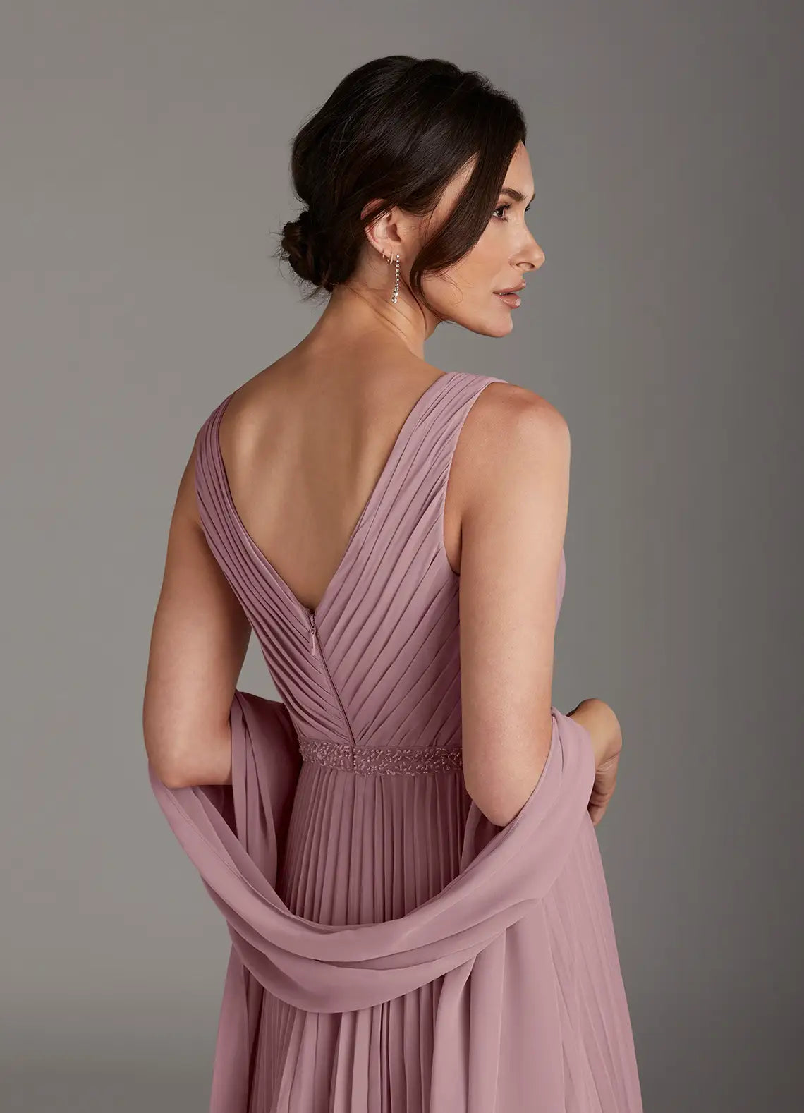 Elegant A-Line V-Neck Chiffon Maxi Pleated Formal Mother of the Bride Dress