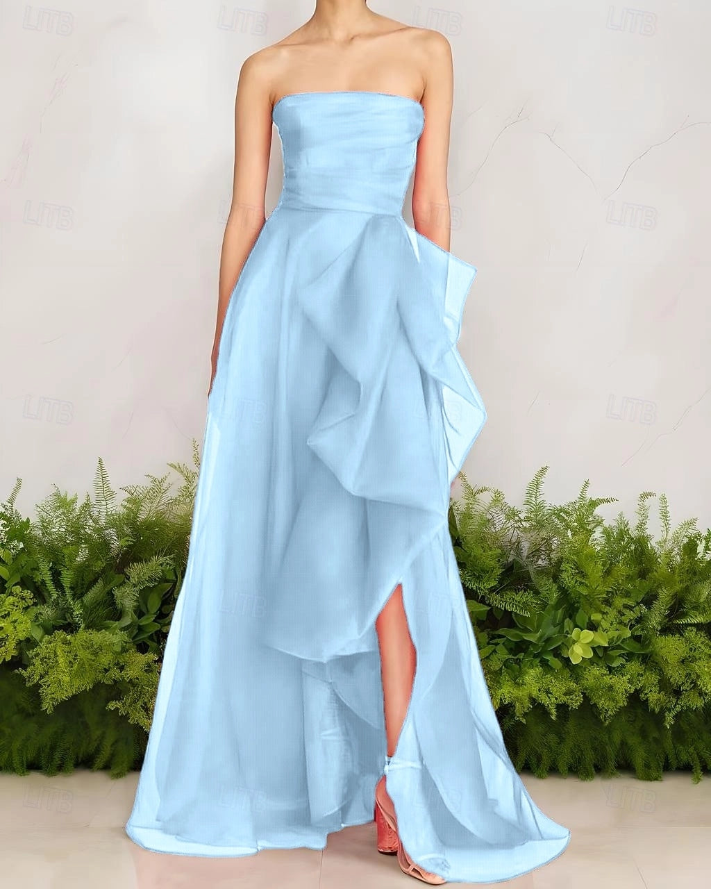 Chic A-Line Strapless Zip Back Slit Long Organza Prom Dress