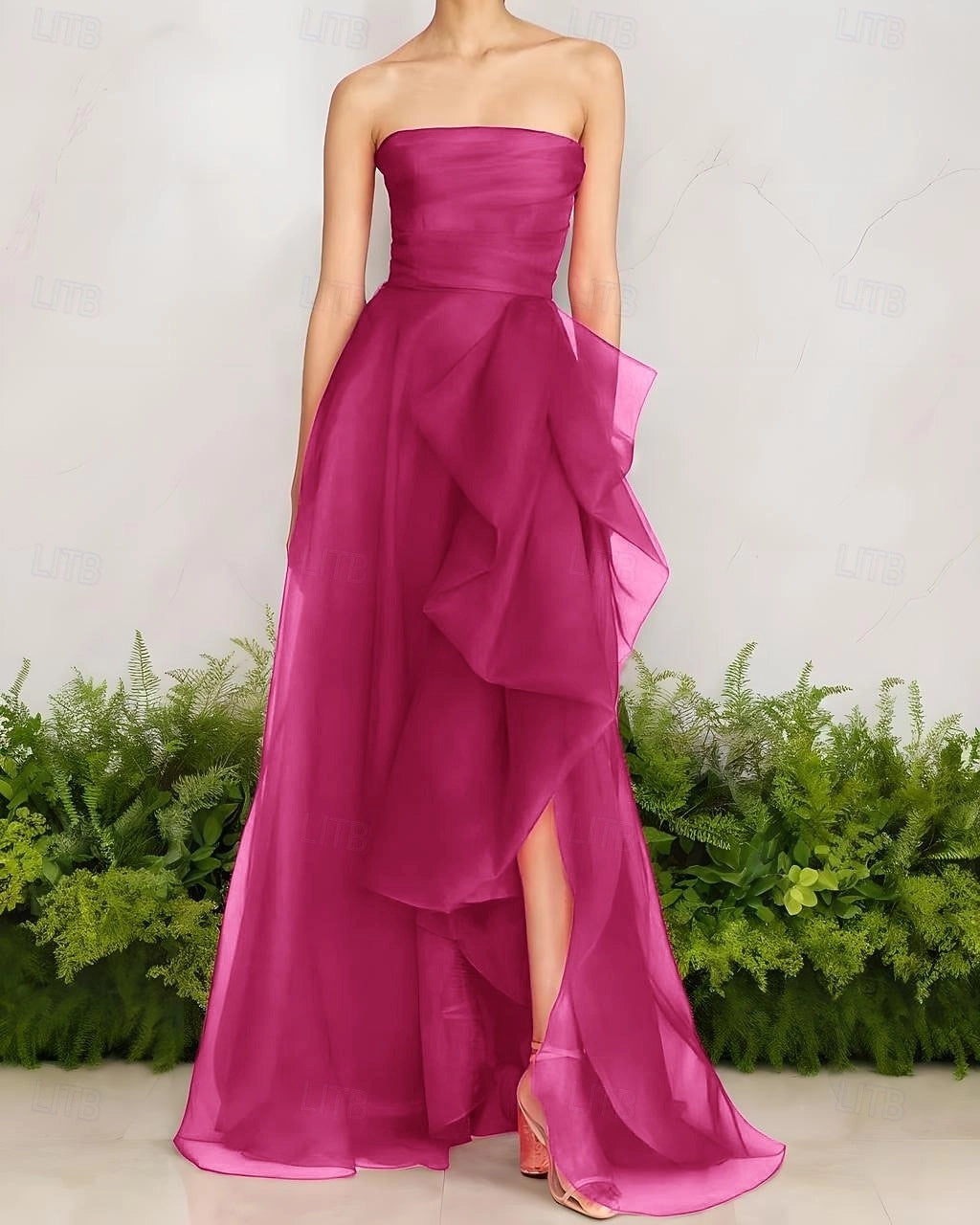 Chic A-Line Strapless Zip Back Slit Long Organza Prom Dress