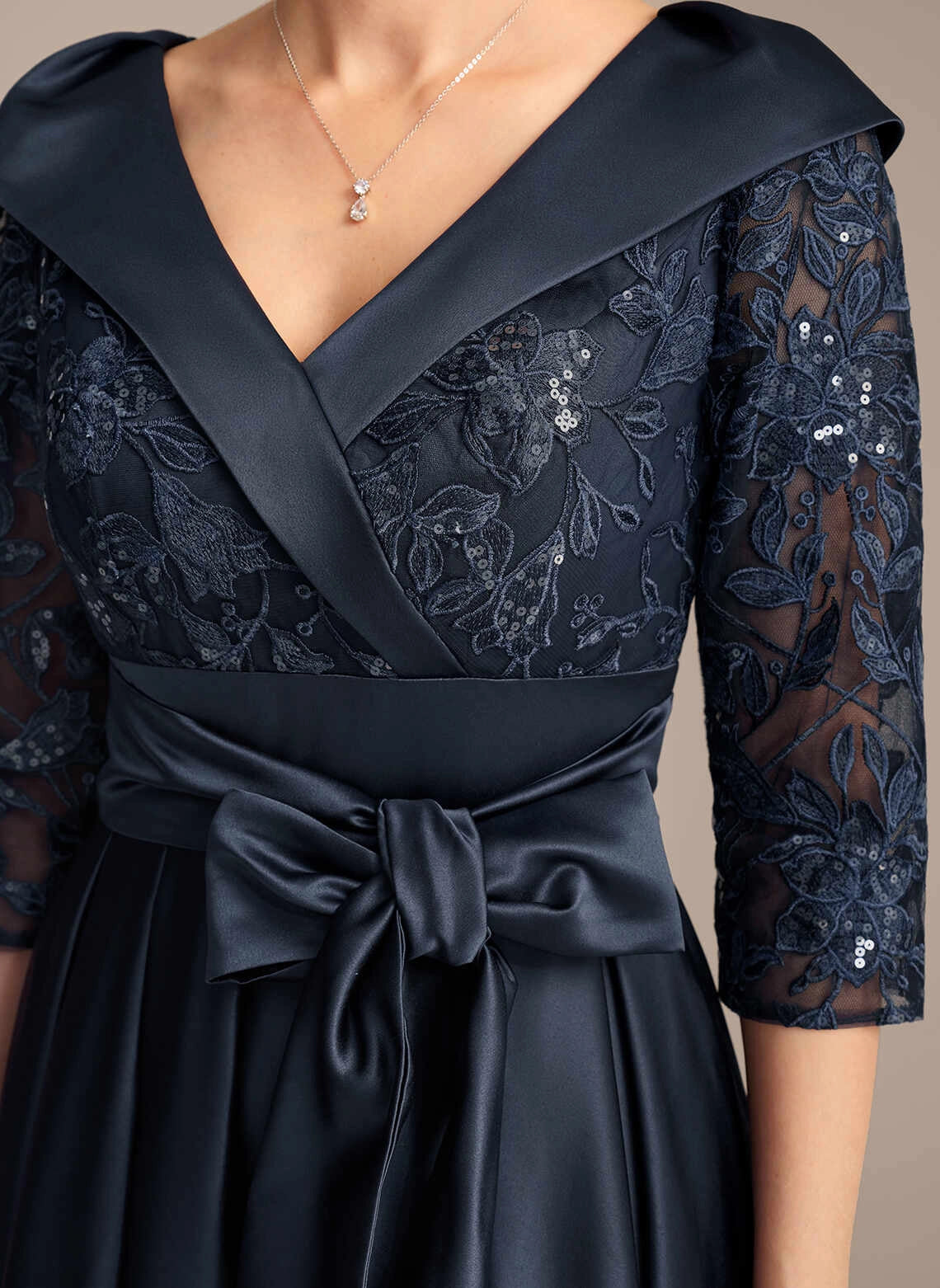 Elegant A‑Line V‑Neck 3/4 Sleeve Zipper‑Back Floor‑Length Mother Of The Bride Dress