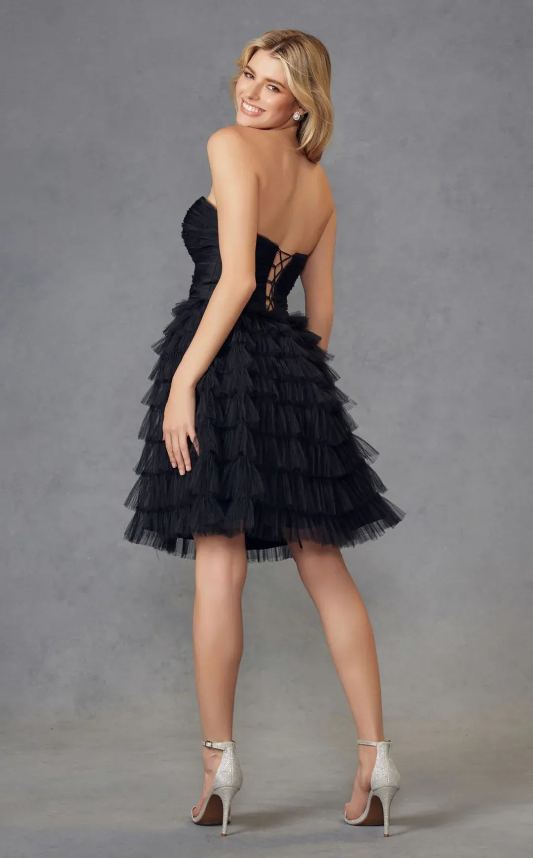 ALine Sweetheart SpaghettiStrap Tulle Tiered LaceUp Short Homecoming Dress