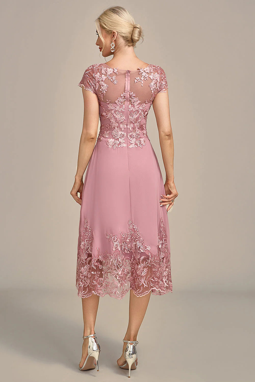 Delicate Aline Bateau Neck Chiffon Lace Mother of the Bride Dress Midi Cocktail Dress