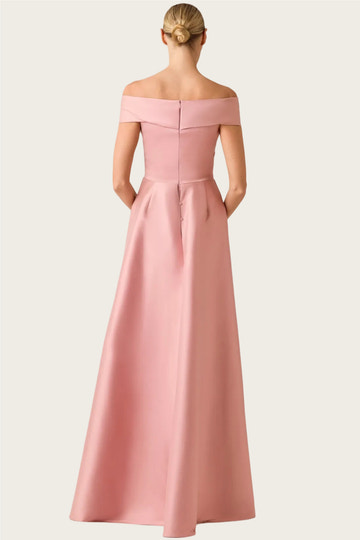 Vestido de Noche Maxi Formal de Satén con Hombros Descubiertos, Corte A y Capa Envolvente para la Madre de la Novia