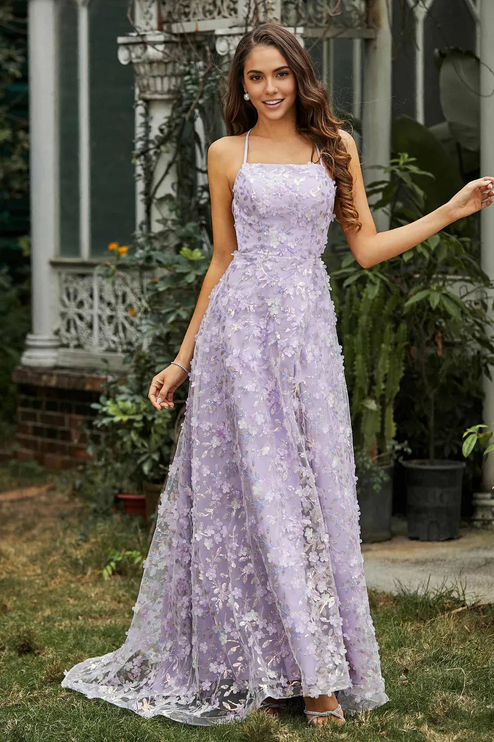 Vestido de noche formal de tul con tirantes finos y escote en A con aplicaciones y abertura