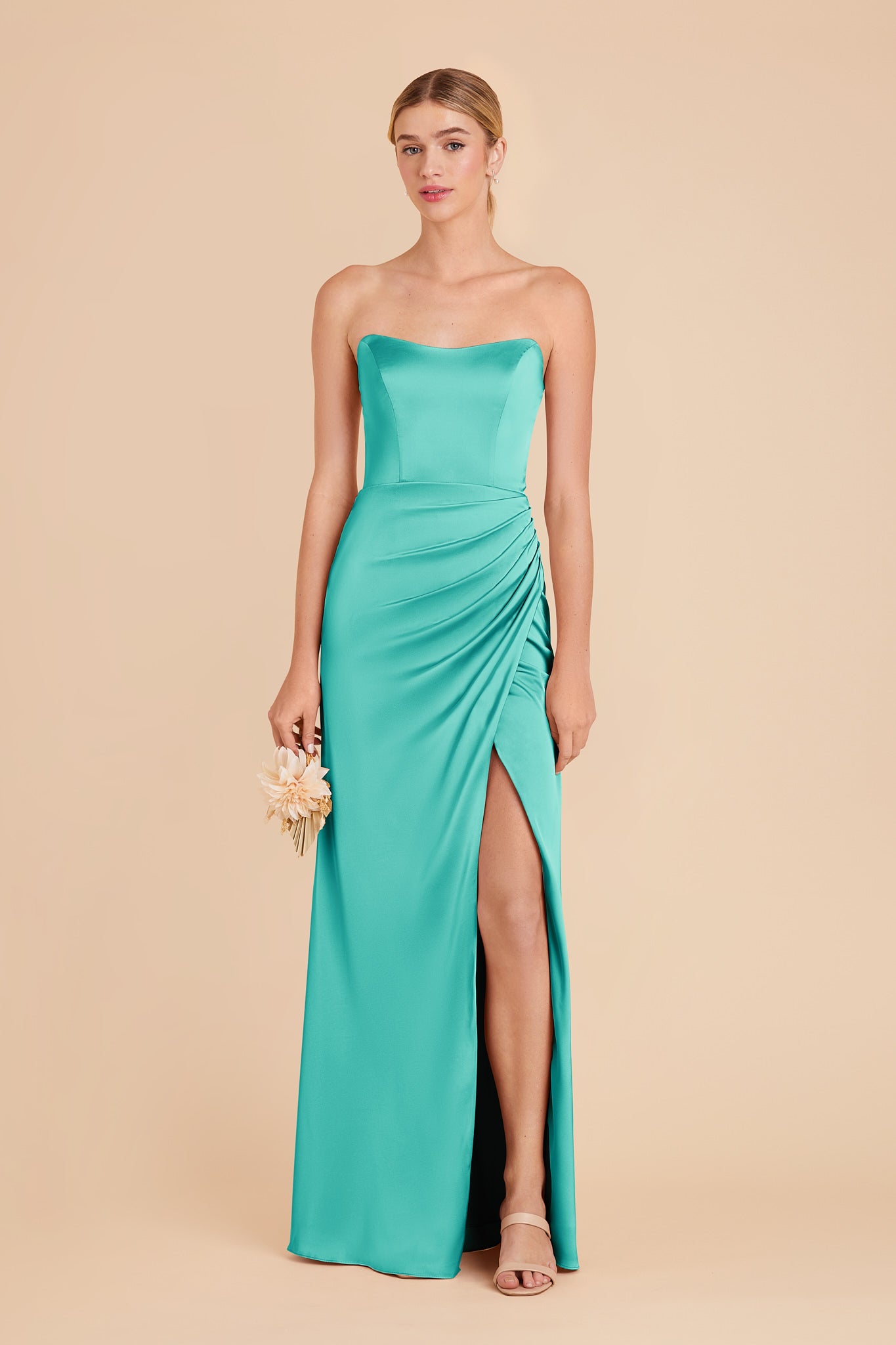 Vestido maxi de satén glamuroso con abertura lateral y opciones de escote ajustable/sin tirantes Vestidos de dama de honor