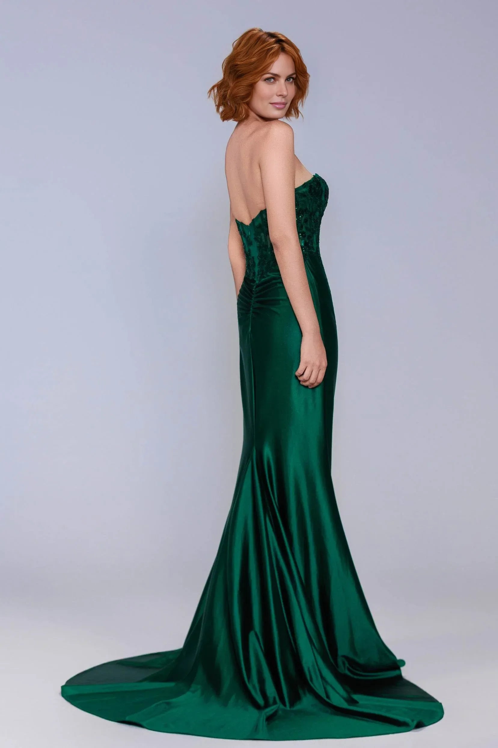 Sleek Sheath Strapless Sweetheart Satin Appliqué Sweep-Brush Train Evening Gown with Slit
